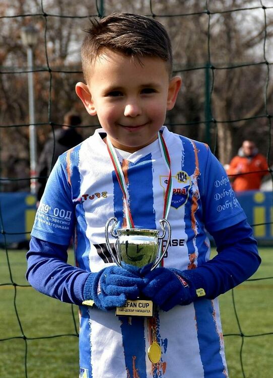 Отборите на Футболна академия "Арда 1924"жънат успехи през уикенда, спечелиха турнир в Пловдив,играят финал в Хисаря