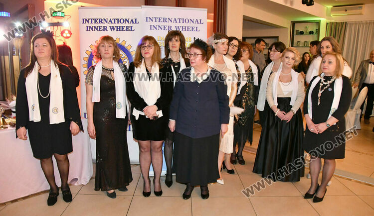 Хасковският клуб „Инър Уийл“ отбеляза 25-годишен юбилей с благотворително тържество