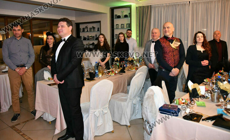 Хасковският клуб „Инър Уийл“ отбеляза 25-годишен юбилей с благотворително тържество