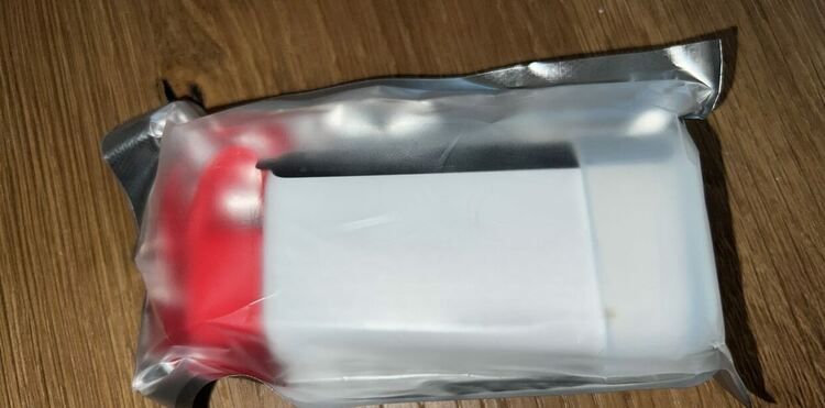 Задържаха 128 незаконни вейпа, скрити в кола