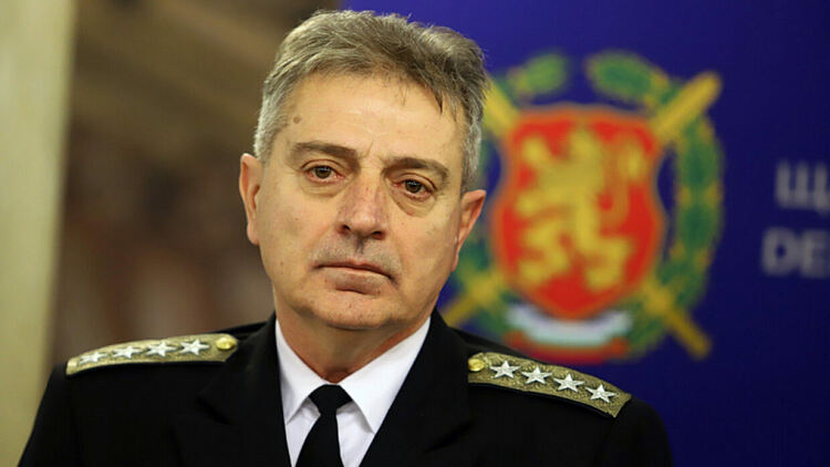 Адмирал Емил Ефтимов