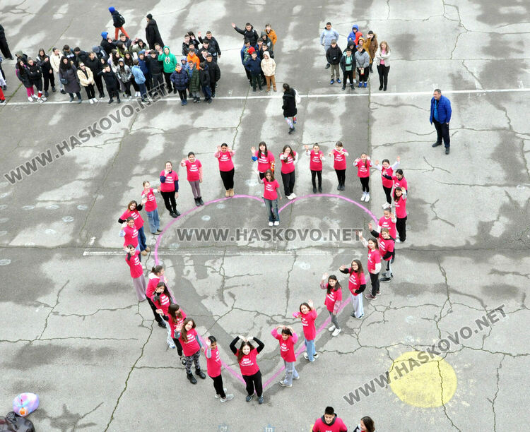 ОУ „Христо Смирненски“ отбеляза Световния ден за борба с тормоза в училище