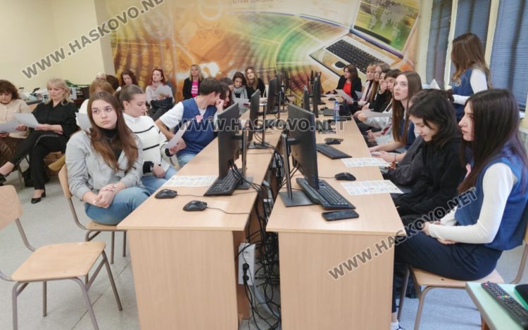 Открит урок по „Иновации в действие“ изнесоха в ПГТ „Александър Паскалев“ 