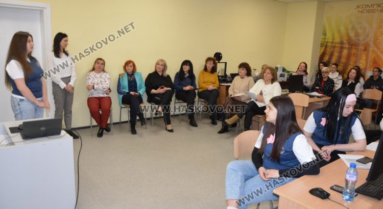 Открит урок по „Иновации в действие“ изнесоха в ПГТ „Александър Паскалев“ 