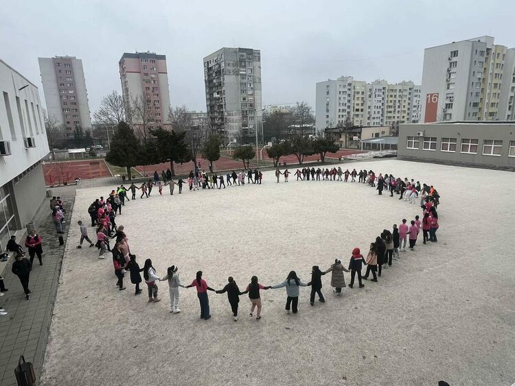 ОУ „Шандор Петьофи“ отбеляза Световния ден против тормоза с вдъхновяващи инициативи