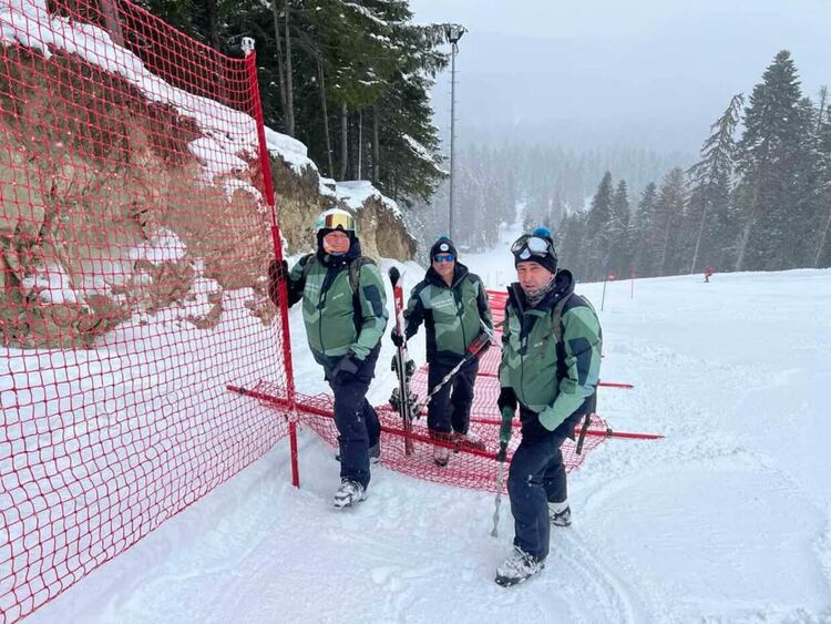 Военнослужещите от 101-ви Алпийски полк участват в Държавния военен шампионат по ски