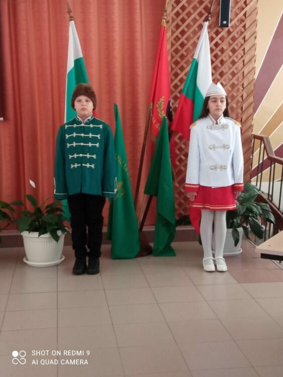 Учениците в Девин отпразнуваха 3 март с урок по родолюбие: „България – това съм аз!“