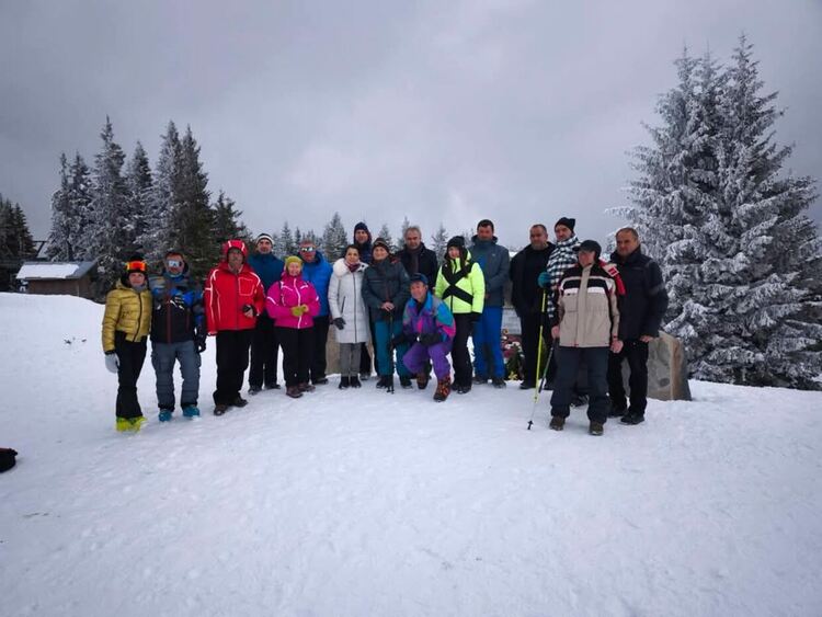 С венци и цветя почетоха паметта на архитект Петър Петров в Пампорово 