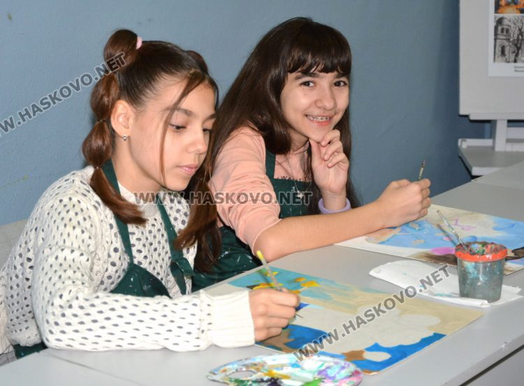 Млади художници от „Колорит“ с призови места в два национални конкурса