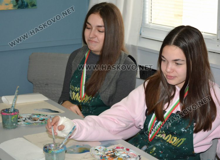 Млади художници от „Колорит“ с призови места в два национални конкурса