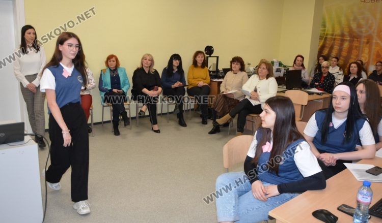 Открит урок по „Иновации в действие“ изнесоха в ПГТ „Александър Паскалев“ 