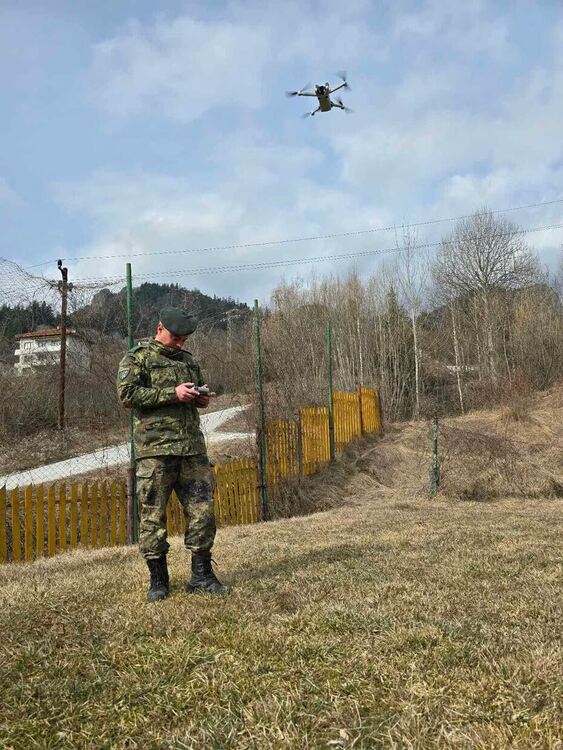 Обучение за управление на безпилотни летателни системи се проведе в Смолян 