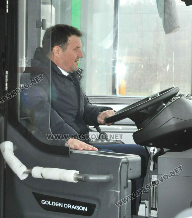 Нови 6 електрически автобуса тръгват скоро по линии 2,3 и 5 в Хасково