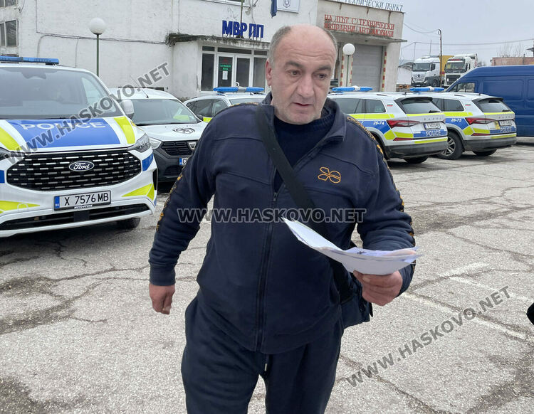 Водач чака 2 месеца, за да си регистрира в КАТ-Хасково закупена кола от Северна Ирландия 