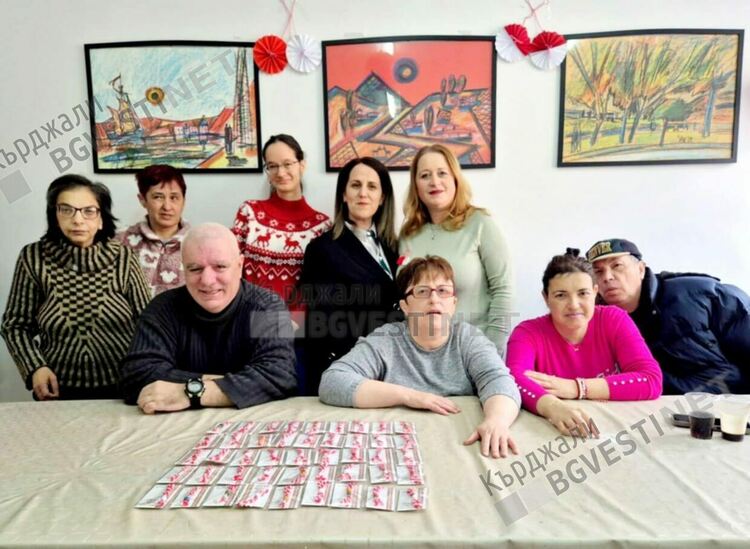 Център "Орфей" и Домашен социален патронаж в Кърджали със съвместна инициатива за Баба Марта