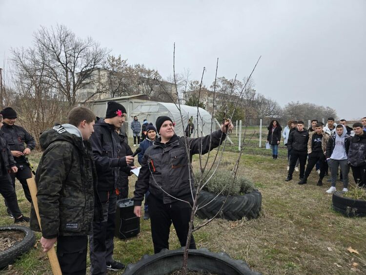 Ден на традициите в ПГТАТ: Предаване на символите между випуските