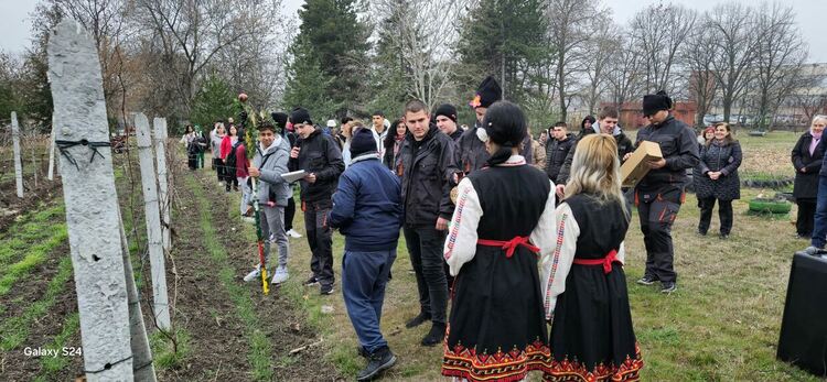 Ден на традициите в ПГТАТ: Предаване на символите между випуските