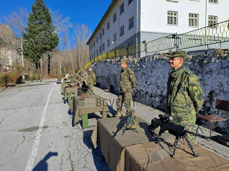 Ден на отворените врати в 101-ви Алпийски полк в Смолян по повод 3 март