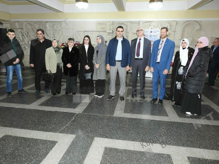 Ботевци и славейковци обраха тази година „Оскарите” за превод в  Месеца на Америка в Кърджали