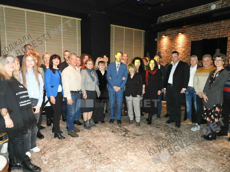 Уникалното Дружество „Приятели на САЩ”в Кърджали чества 35 години от учредяването си