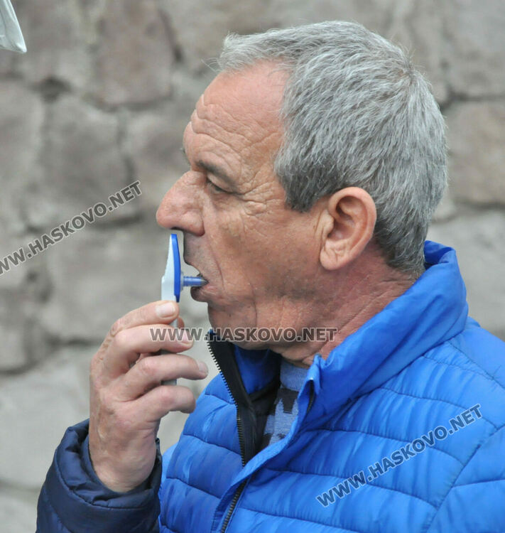 Единадесетокласници от ФСГ Атанас Буров“ проследиха „Пътя на глобата“ 