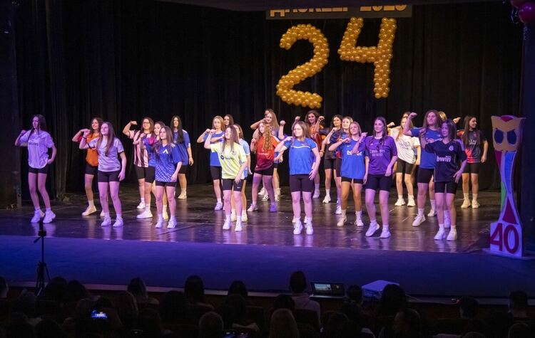 "Даскеер”-ите взривиха от емоции най-голямата кърджалийска зала 