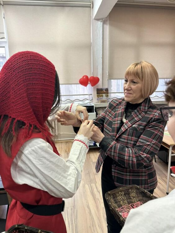 Мартеници за здраве и берекет закичиха в Професионалната гимназия по туризъм в Кърджали
