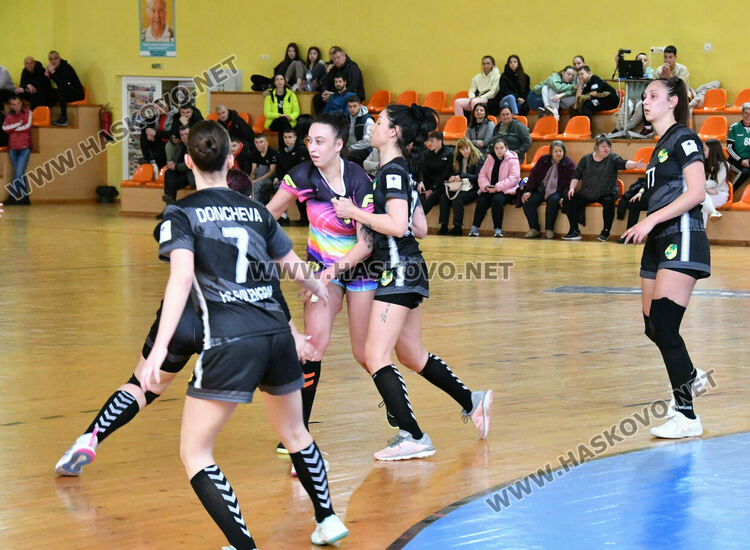 Хандбалистките на Свиленград отстраниха Хасково от турнира за купата