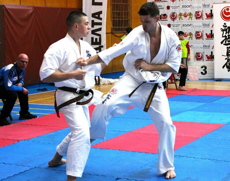 Бойците на "Хамон доджо"-Асеновград изригнаха на националното първенство в Севлиево