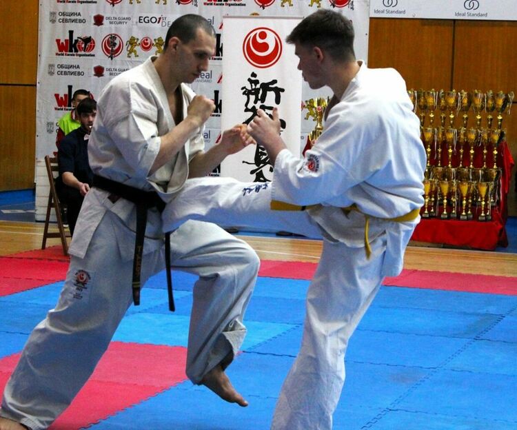 Бойците на "Хамон доджо"-Асеновград изригнаха на националното първенство в Севлиево