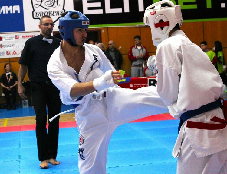 Бойците на "Хамон доджо"-Асеновград изригнаха на националното първенство в Севлиево