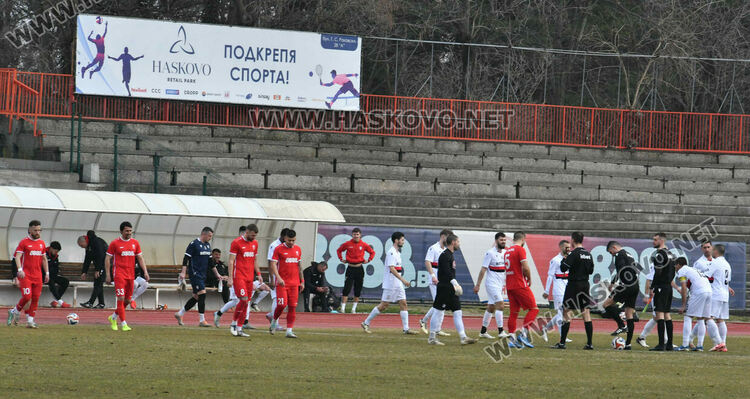 „Саяна“ измъкна трудна победа срещу „Атлетик“