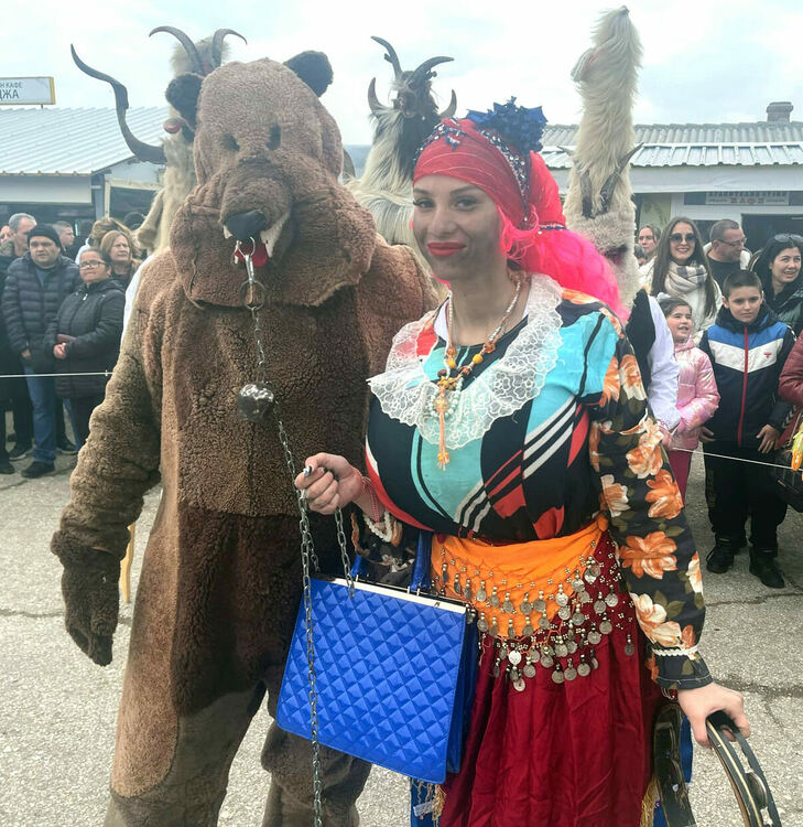 Изиграха уникалното ляво хоро за Кукеровден в Ивайловград