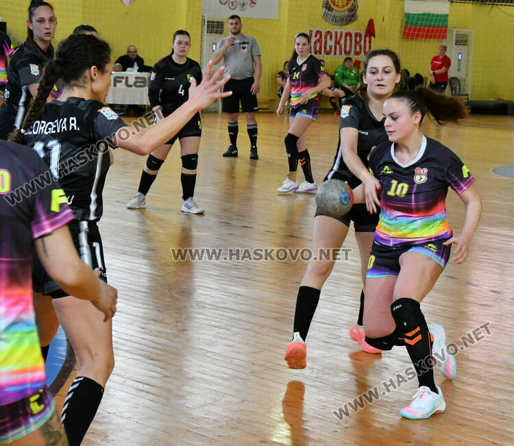 Хандбалистките на Свиленград отстраниха Хасково от турнира за купата