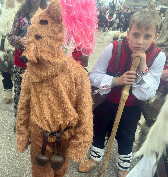 Изиграха уникалното ляво хоро за Кукеровден в Ивайловград