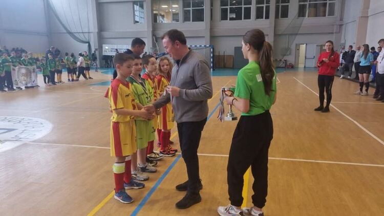 “Мечките” с републиканска титла по хокей на трева в Благоевград