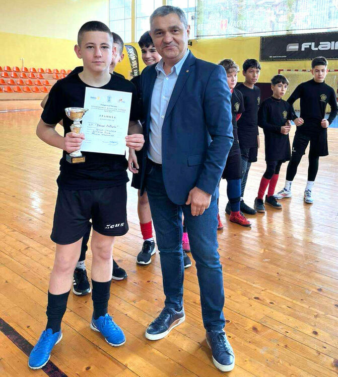 4 отбора се включиха в детски футболон турнир, организиран от Ротари клуб „Хасково“