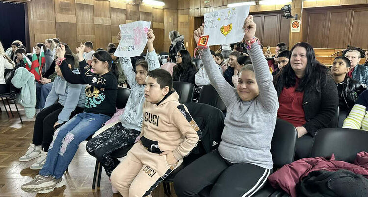 „Лъвчетата“, „Апостолите“ и „Войводите“ премериха знанията си по българска история