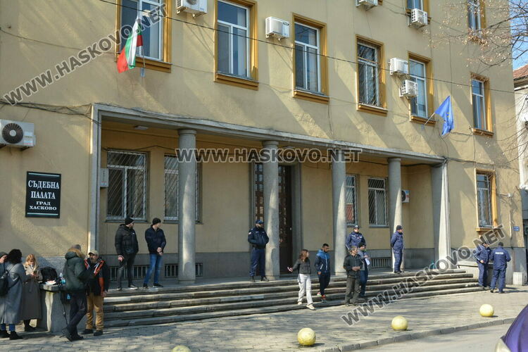 Джевдет Чакъров в Хасково: Ще напуснем управляващото мнозинство, ако репресиите не престанат