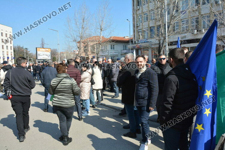 Джевдет Чакъров в Хасково: Ще напуснем управляващото мнозинство, ако репресиите не престанат