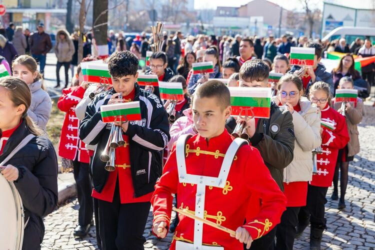 Община Радомир тържествено отбеляза 3 март 