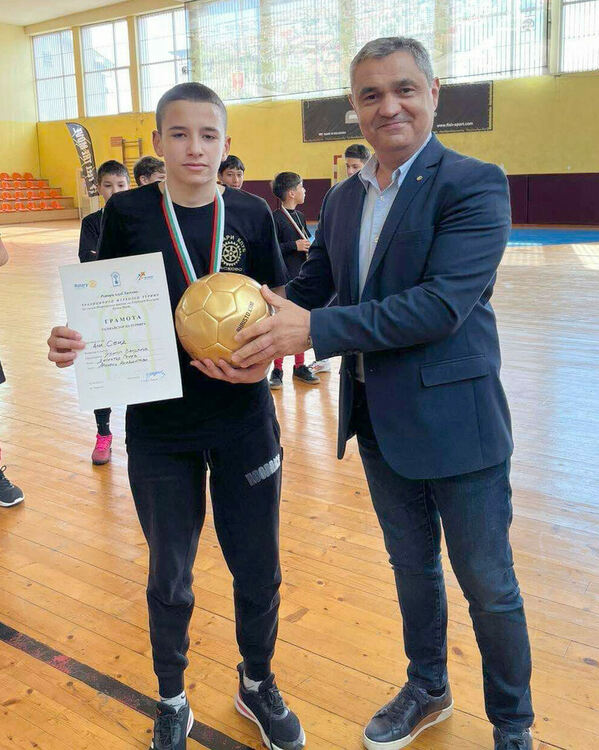 4 отбора се включиха в детски футболон турнир, организиран от Ротари клуб „Хасково“