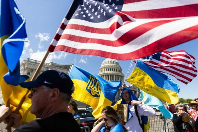 Тръмп възнамерява да лиши 240 000 украинци от временния статут на бежанци