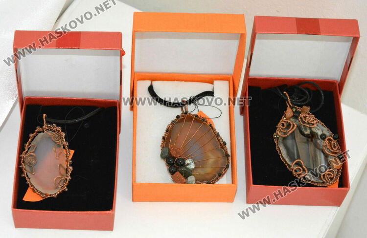 „Цветно настроение“ от живопис и бижута в галерия „Форум“ Хасково 