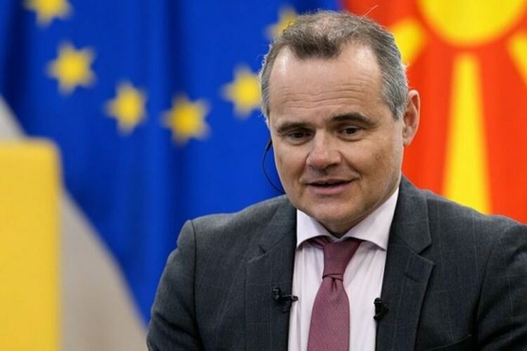 Париж: Северна Македония ще е готова за ЕС до 2029, ако вдигне българското вето