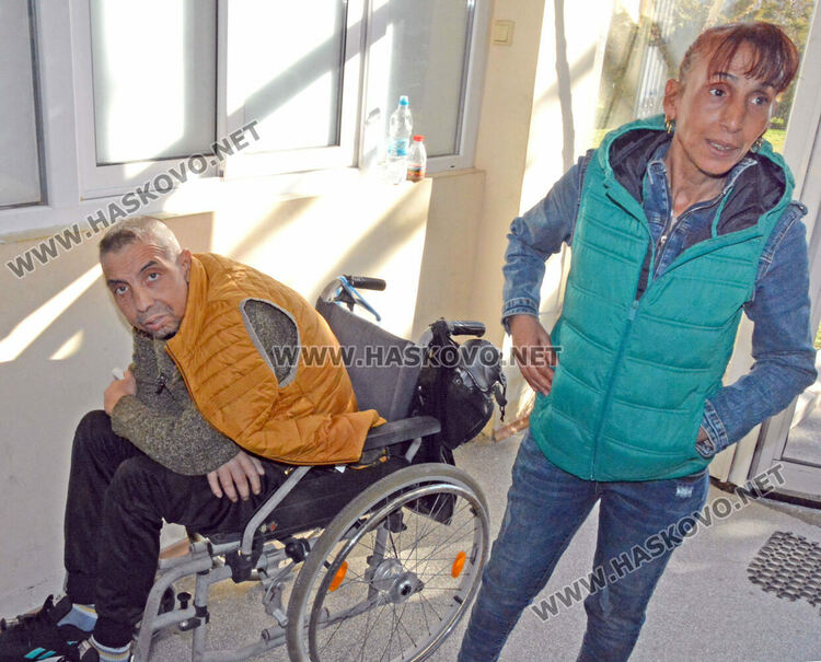 Намаляха опашките от чакащи болни пред ТЕЛК-Хасково след промените