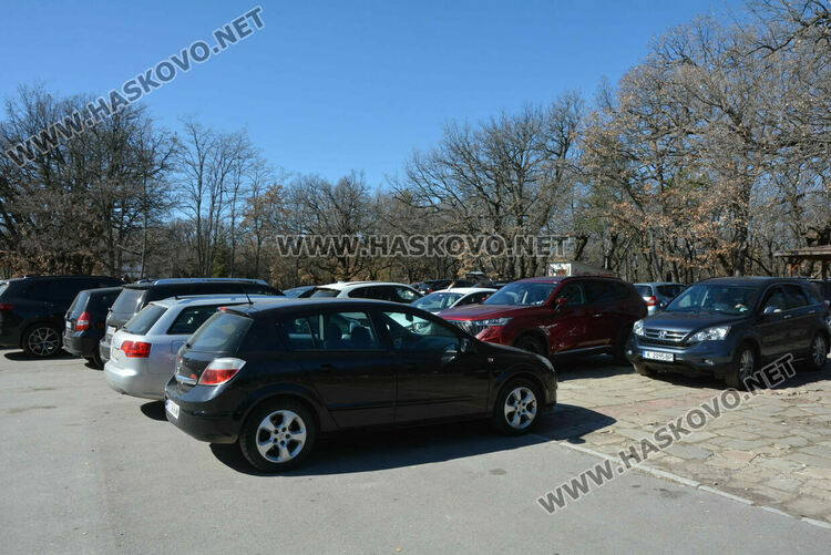 Редица глобени за неправилно паркиране на Кенана