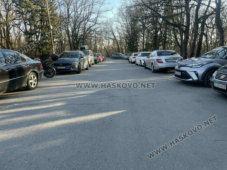 Редица глобени за неправилно паркиране на Кенана