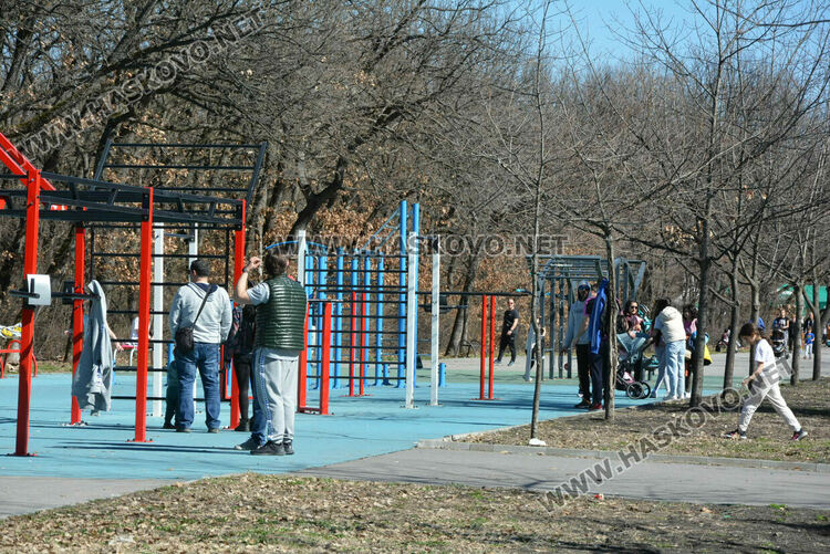 Редица глобени за неправилно паркиране на Кенана