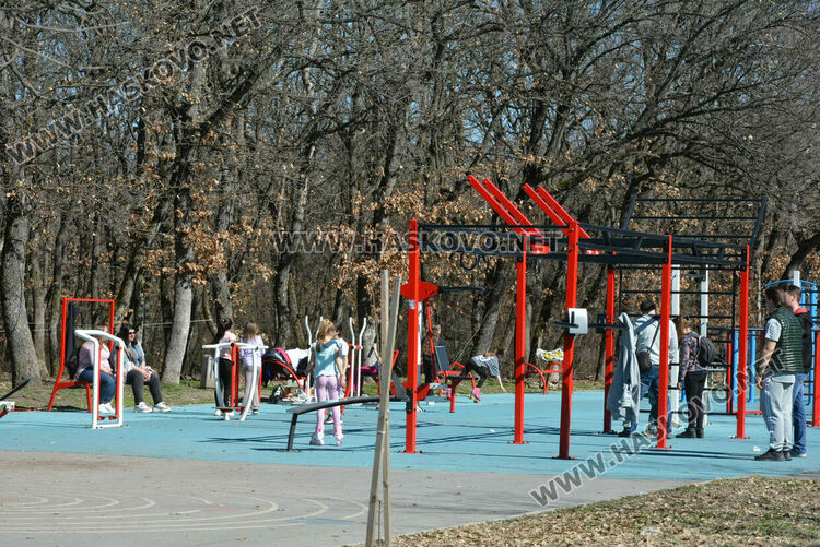 Редица глобени за неправилно паркиране на Кенана